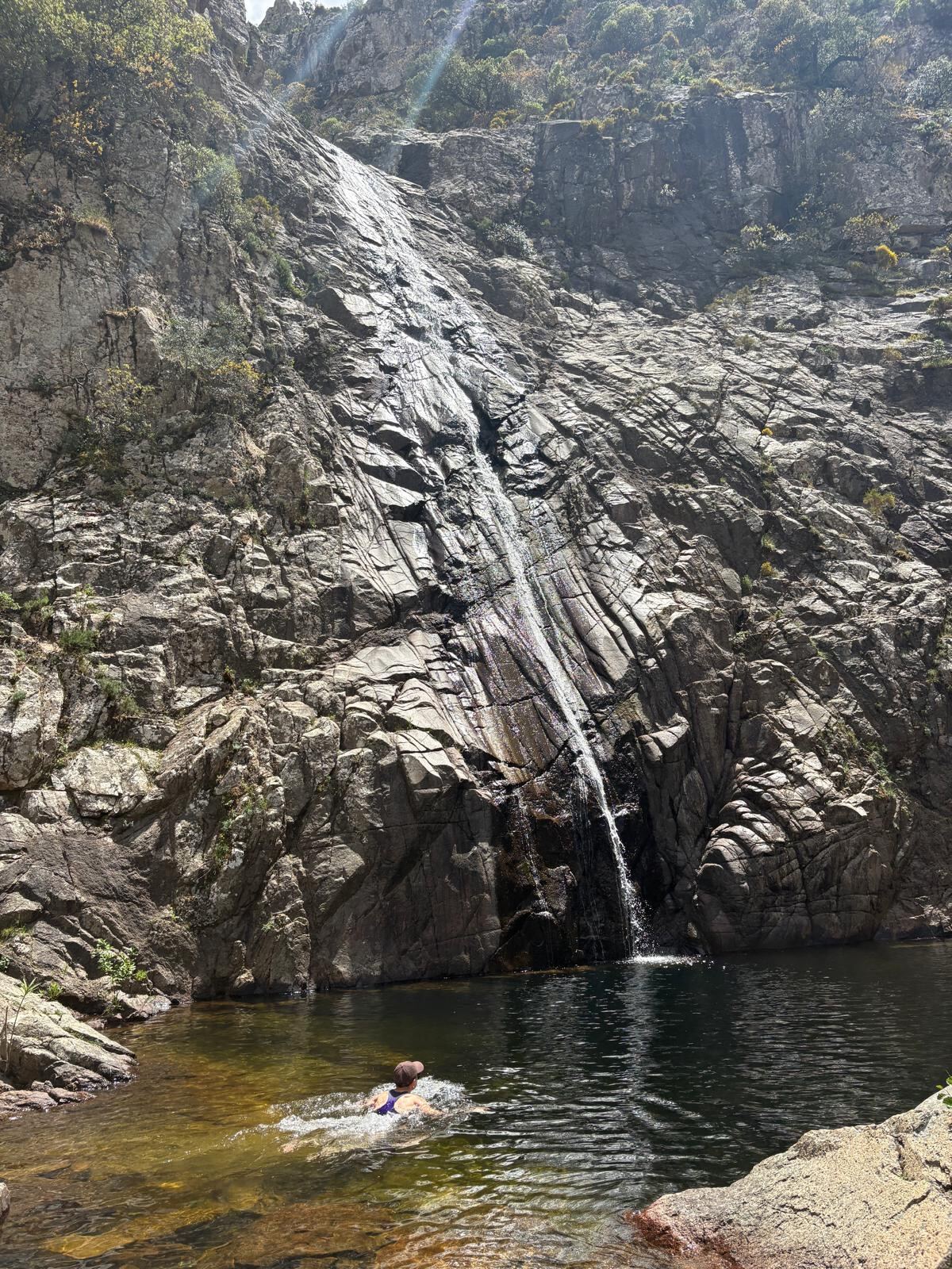 Wasserfall in den Bergen